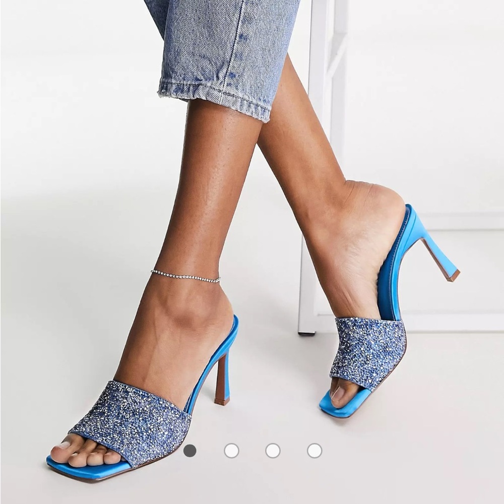 ASOS DESIGN - NEW Hattie mid heeled mule sandals in crystal blue - Size US 8